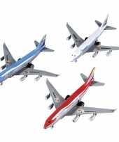 Groothandel blauw wit speelgoed vliegtuig met pull back functie 14 cm