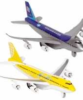 Groothandel speelgoed vliegtuigen setje van 2 stuks blauw en geel 19 cm